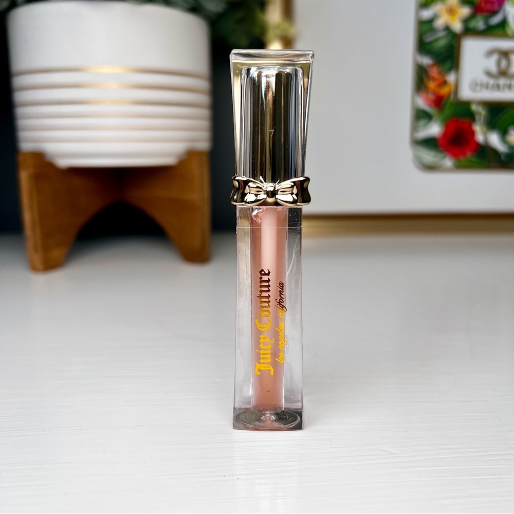 ✨5/25✨ Juicy Couture Lip Oil Nude Hues